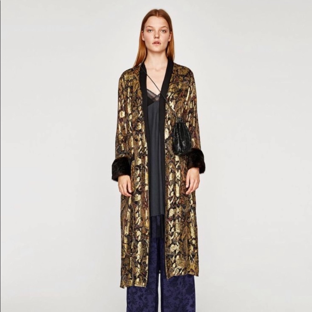 ZARA Small Bloggers FAV Silk Fur Kimono Robe - Picture 1 of 6